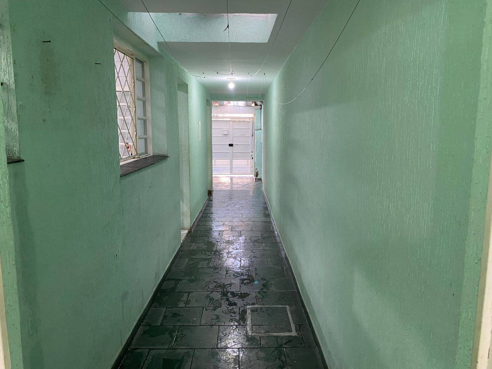 Casa à venda com 2 quartos, 125m² - Foto 4