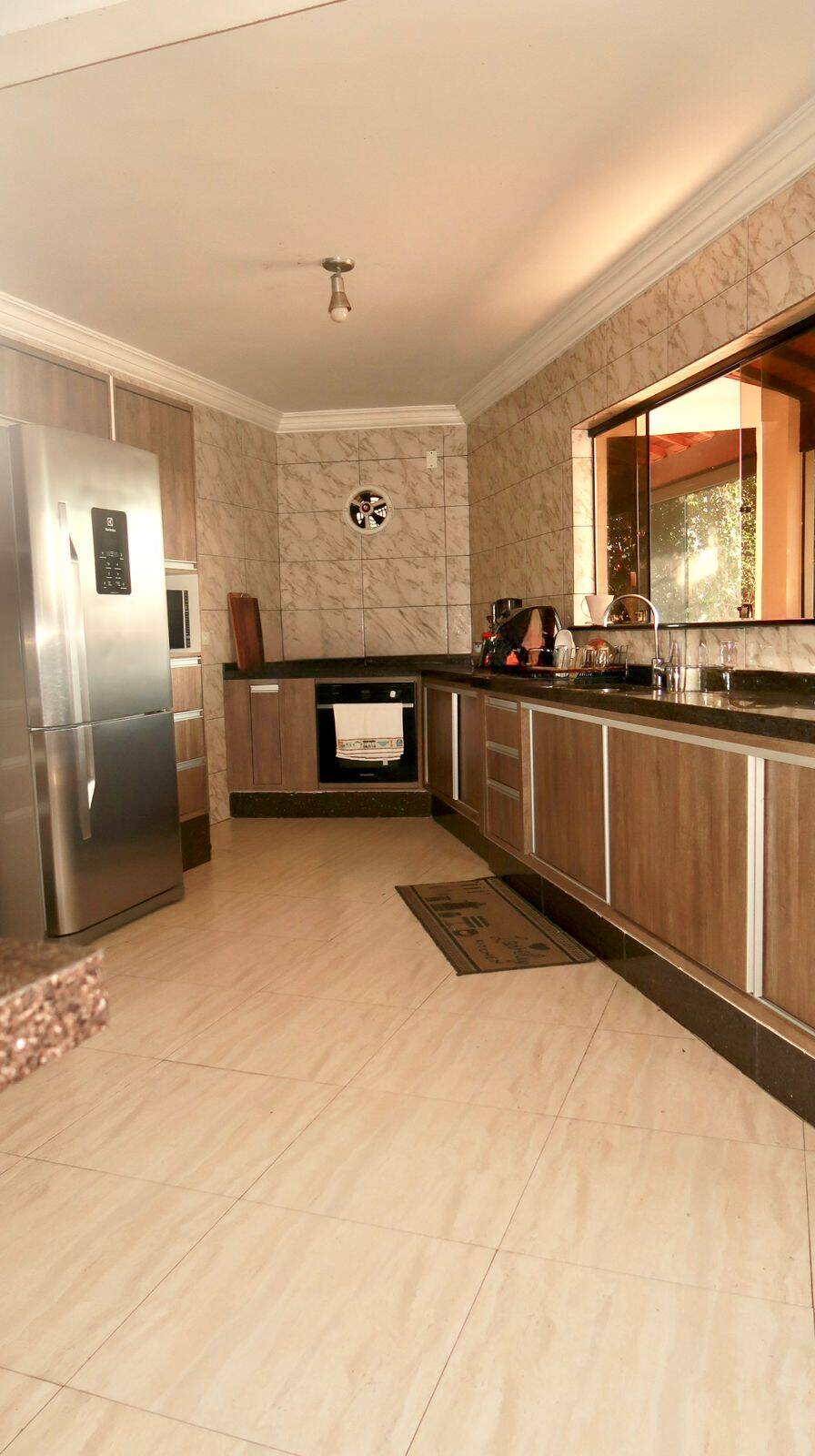 Casa à venda com 3 quartos, 700m² - Foto 3