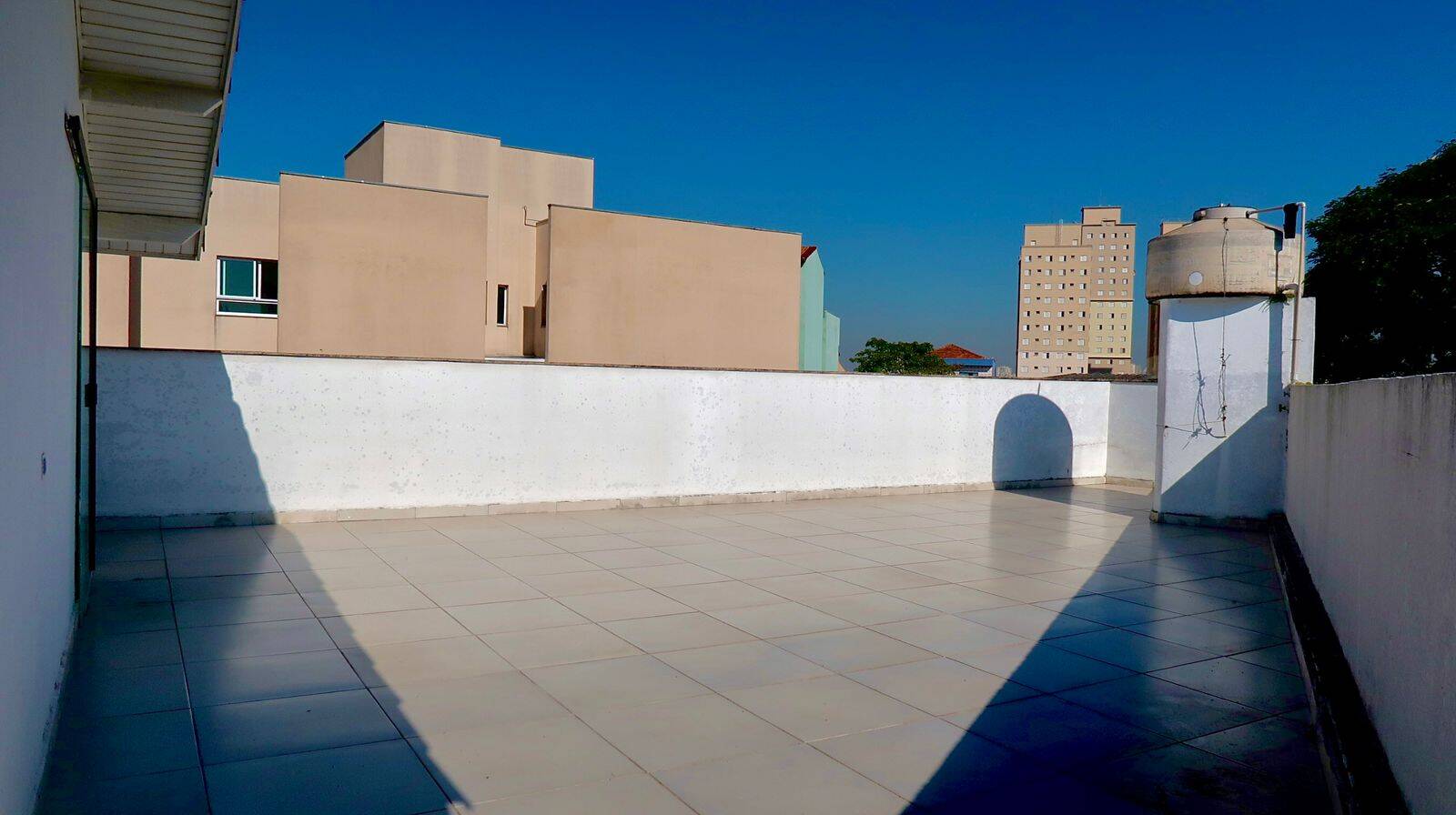 Casa à venda com 3 quartos, 700m² - Foto 9
