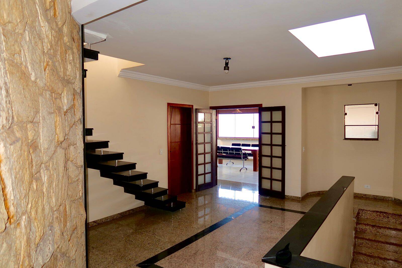 Casa à venda com 3 quartos, 700m² - Foto 19