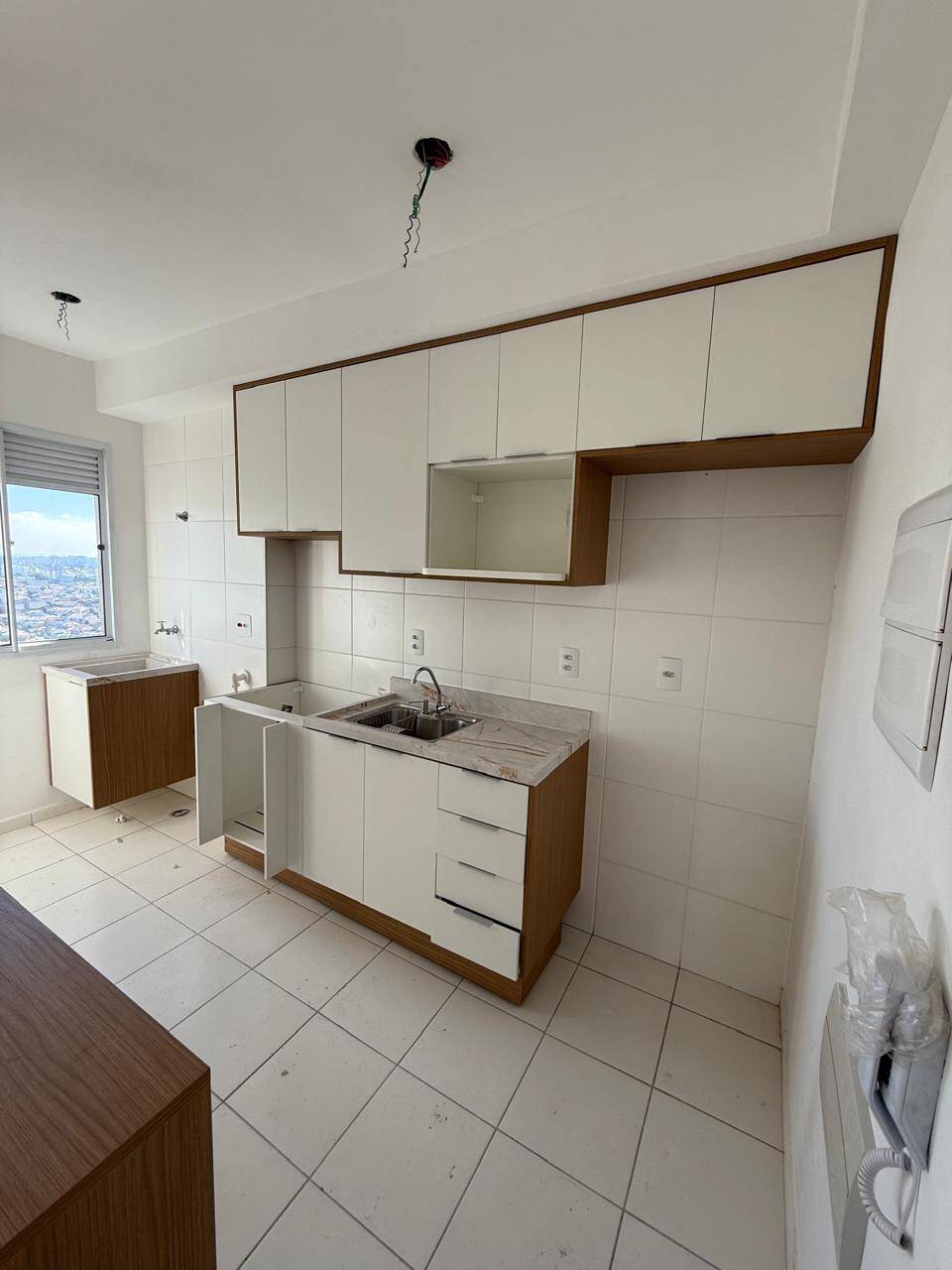 Apartamento à venda com 2 quartos, 42m² - Foto 2