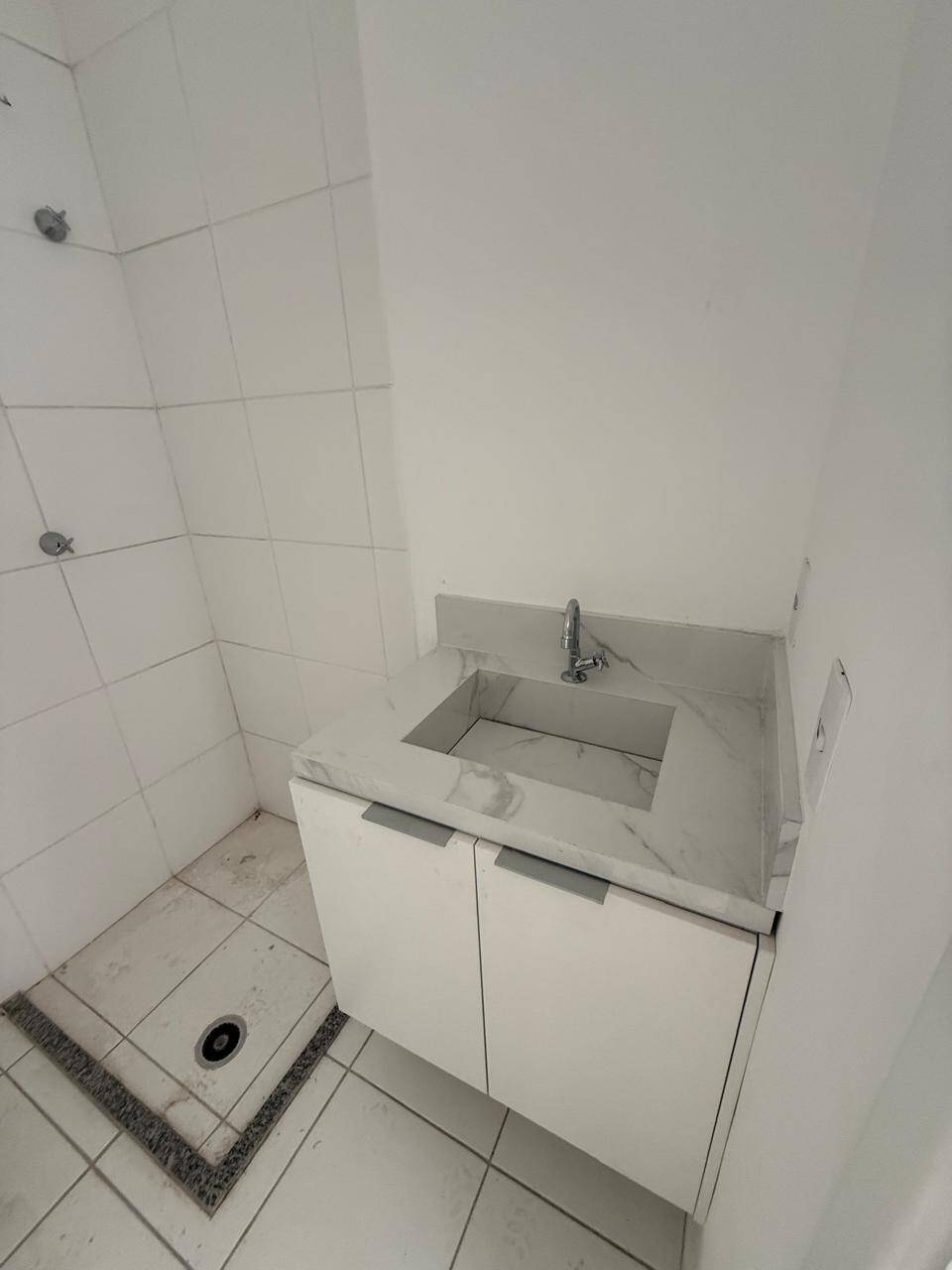Apartamento à venda com 2 quartos, 42m² - Foto 9