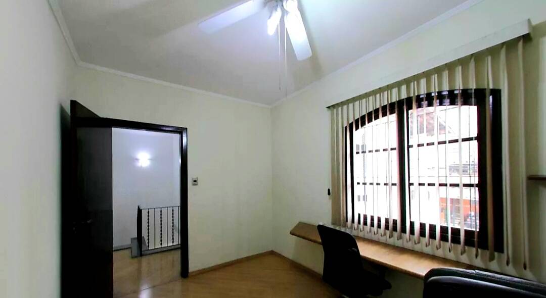 Casa à venda com 3 quartos, 238m² - Foto 17