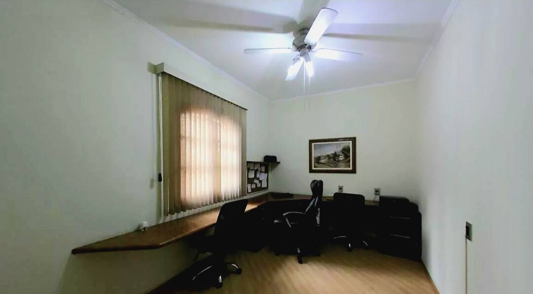 Casa à venda com 3 quartos, 238m² - Foto 18