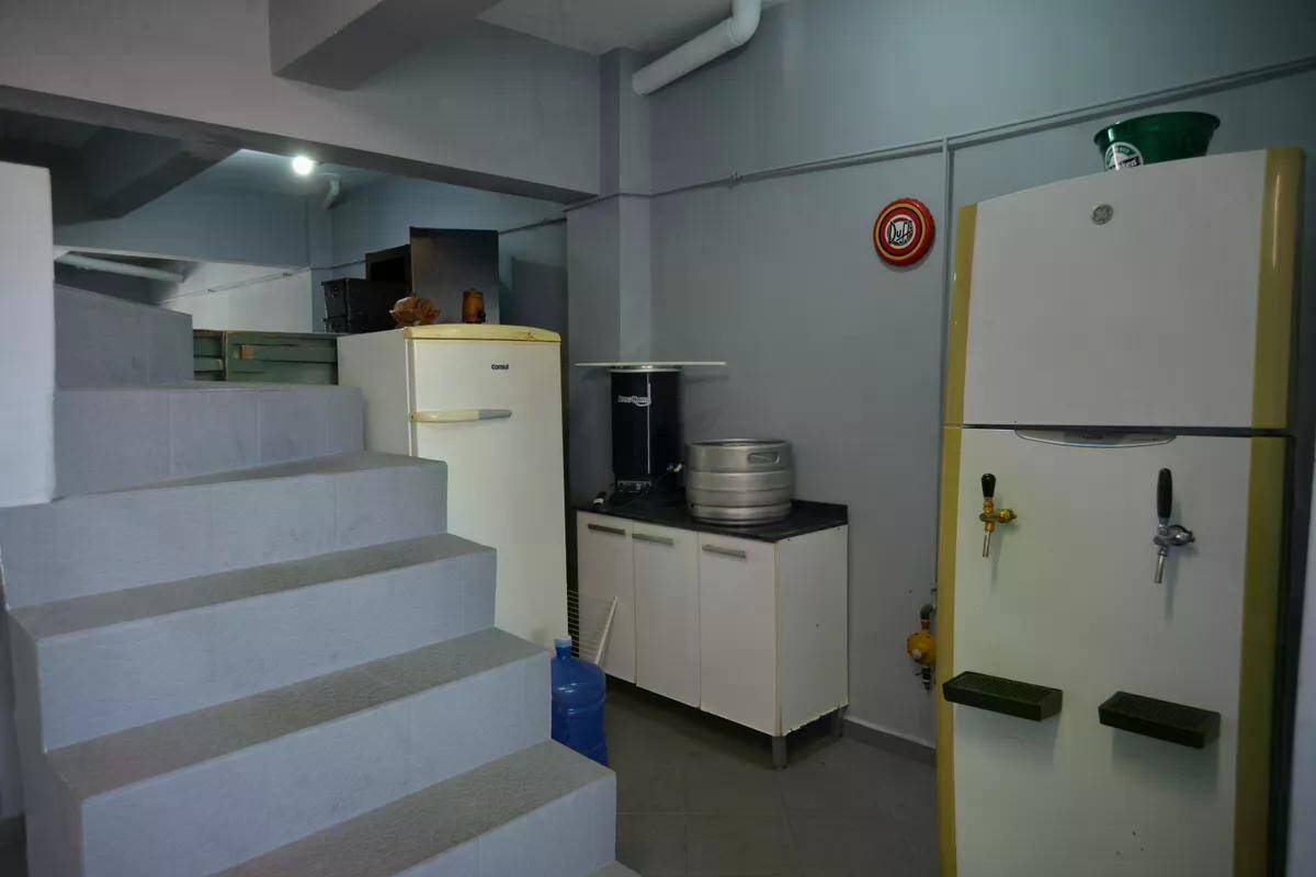 Casa à venda com 4 quartos, 390m² - Foto 12