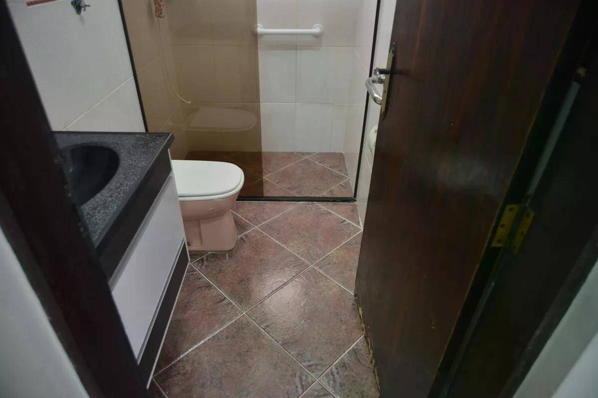 Casa à venda com 4 quartos, 390m² - Foto 30