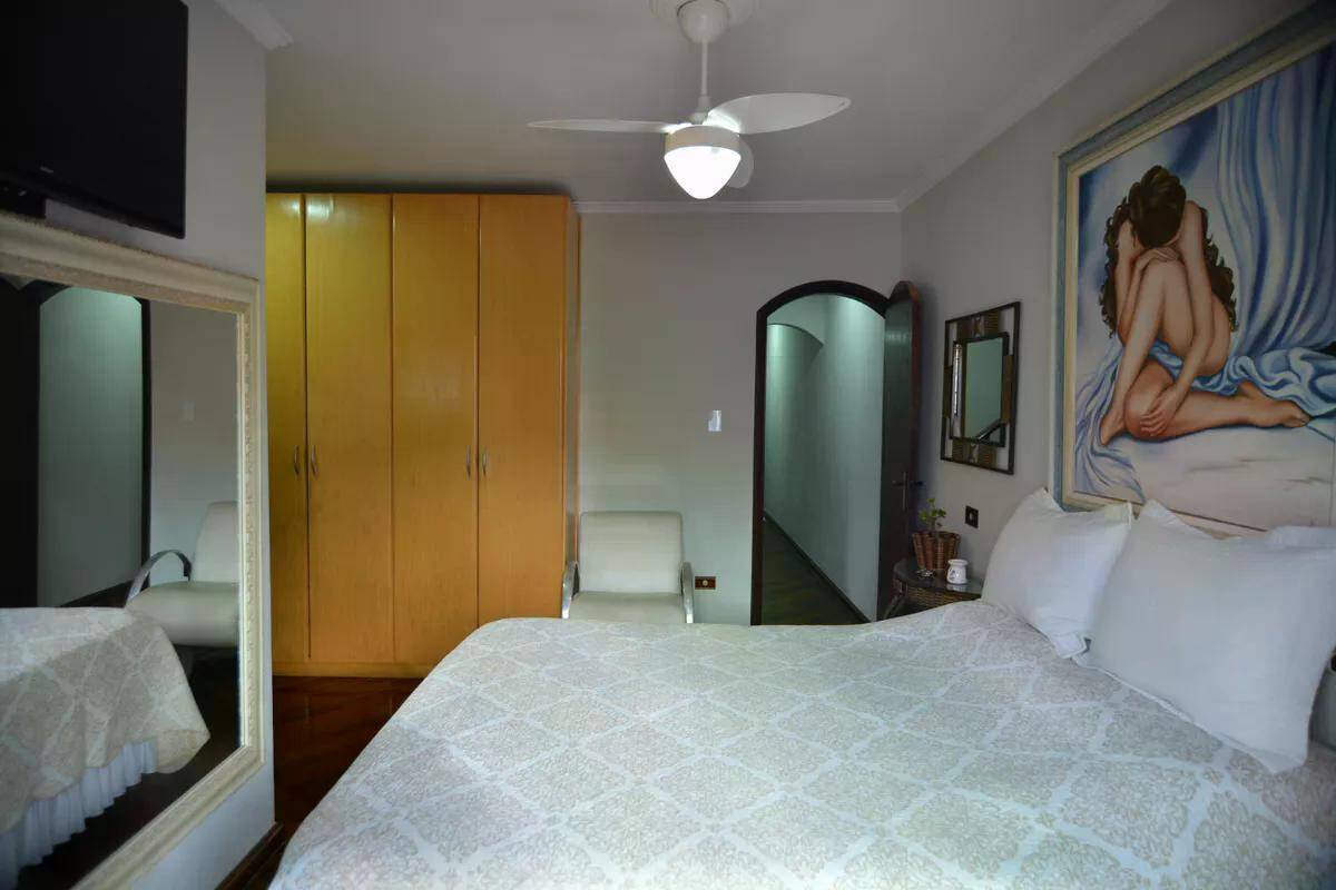 Casa à venda com 4 quartos, 390m² - Foto 32