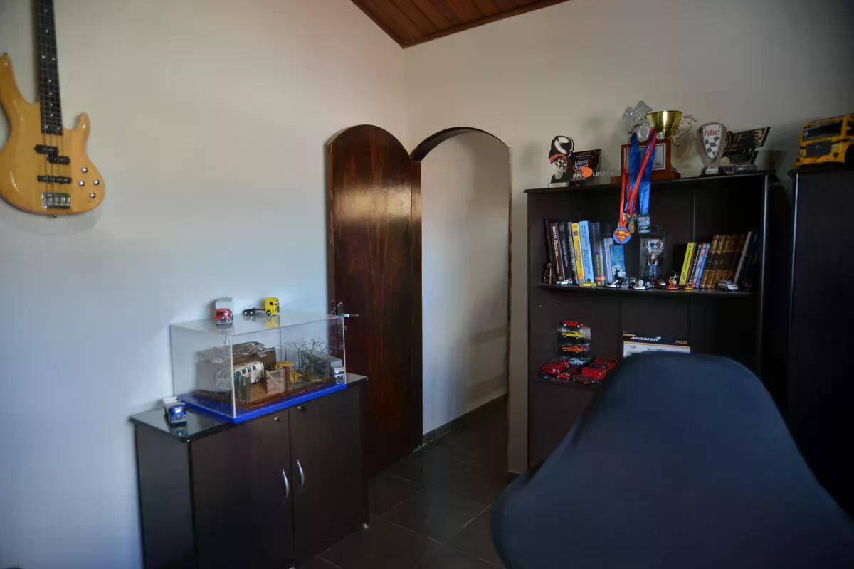 Casa à venda com 4 quartos, 390m² - Foto 34