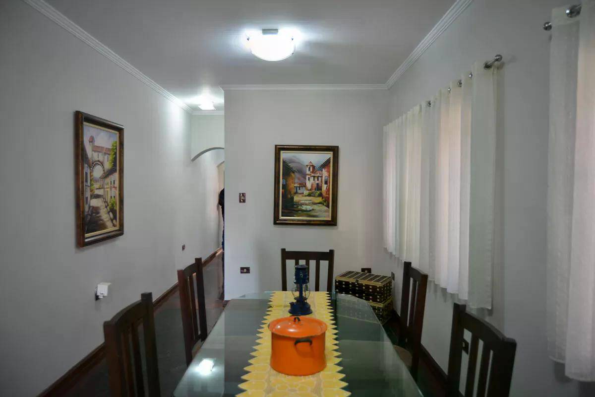 Casa à venda com 4 quartos, 390m² - Foto 46