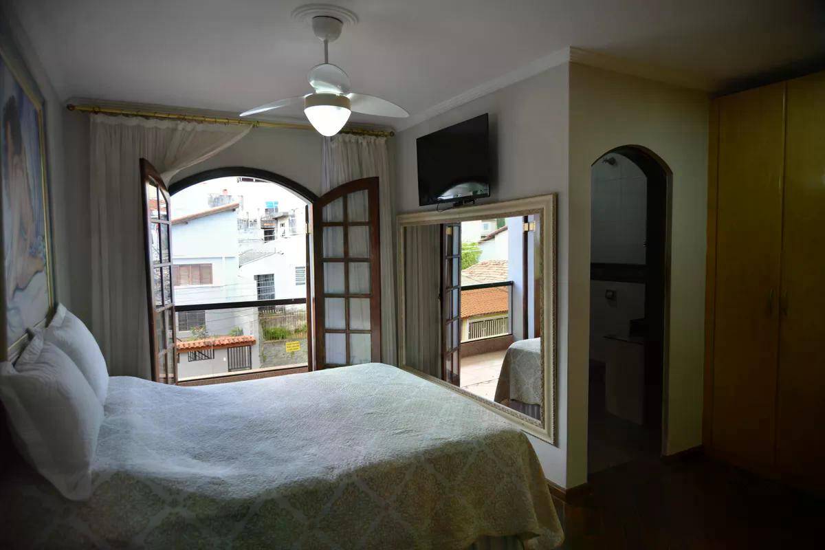 Casa à venda com 4 quartos, 390m² - Foto 47